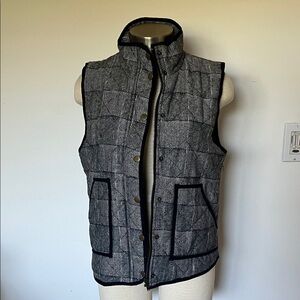 Women's Gray Quilted Vest
